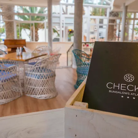 Aparthotel Checkin Atlantida Los Cristianos (Tenerife)