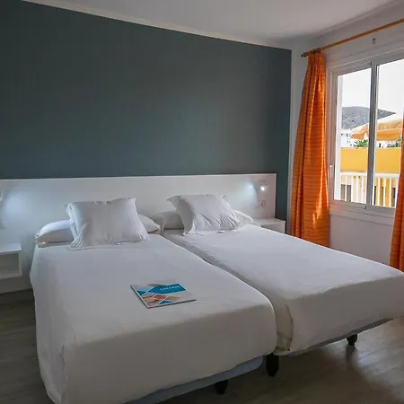 Checkin Atlantida Aparthotel 3*