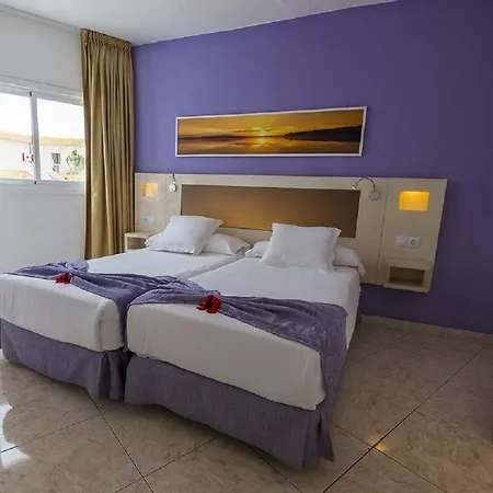 Aparthotel Checkin Atlántida Los Cristianos (Tenerife)