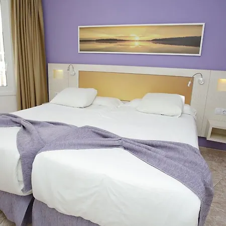 아파트호텔 Checkin Atlantida 3*