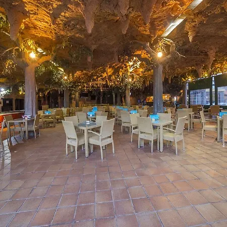 Apartmanhotel Checkin Atlántida 3*