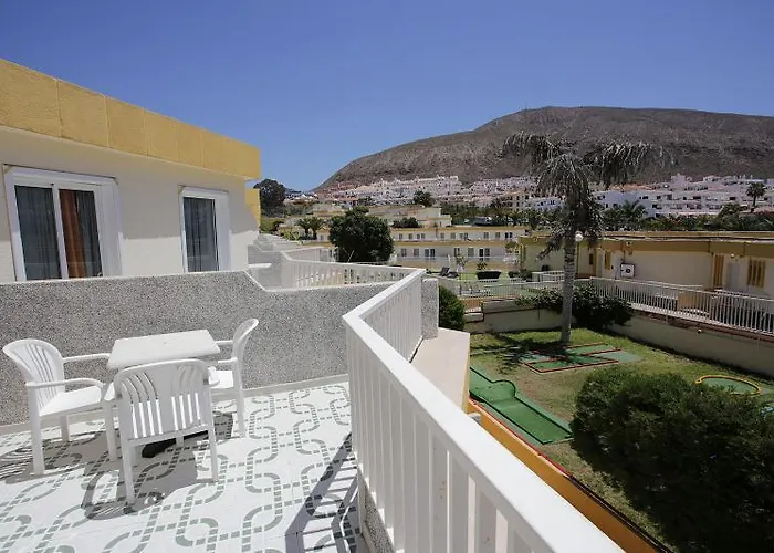 Appart hôtel Checkin Atlantida