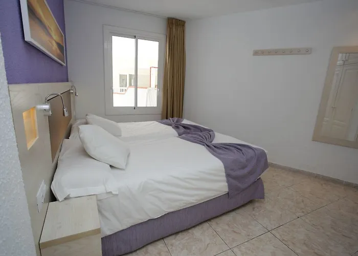 Appart hôtel Checkin Atlantida 3*